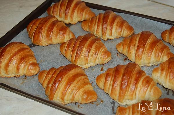 French Croissants - Pas 34