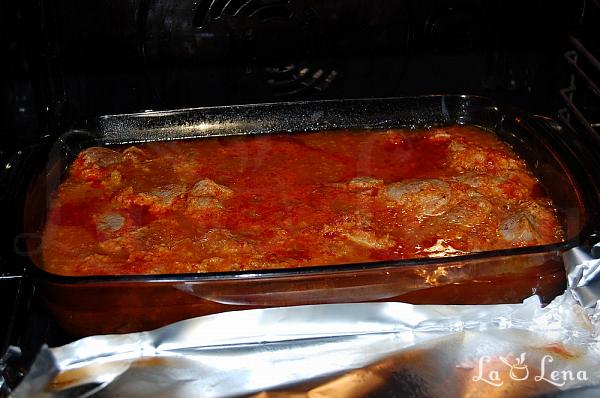 Friptură de porc în sos de usturoi, la cuptor - Pas 10