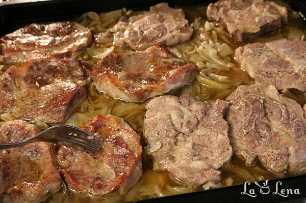 Friptură de porc cu ceapă, la cuptor - Pas 11