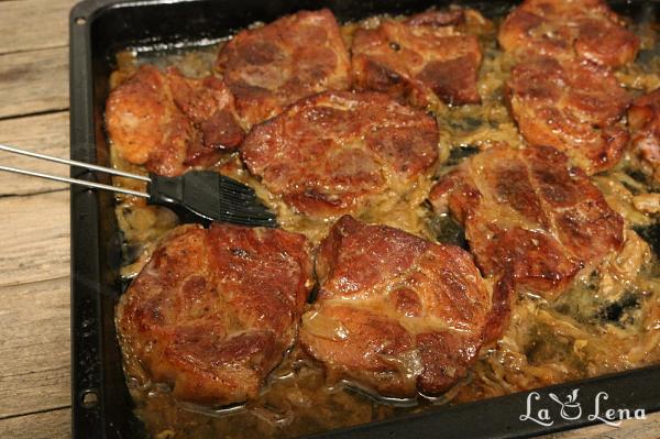 Friptură de porc cu ceapă, la cuptor - Pas 13