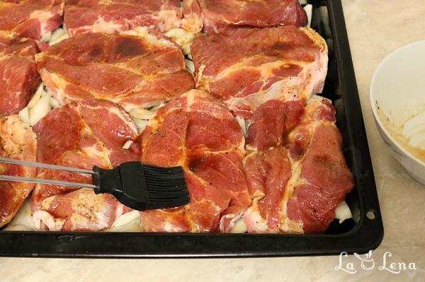 Friptură de porc cu ceapă, la cuptor - Pas 7