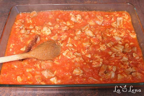 Giouvetsi Grecesc - carne la cuptor cu paste orzo și sos de roșii - Pas 7