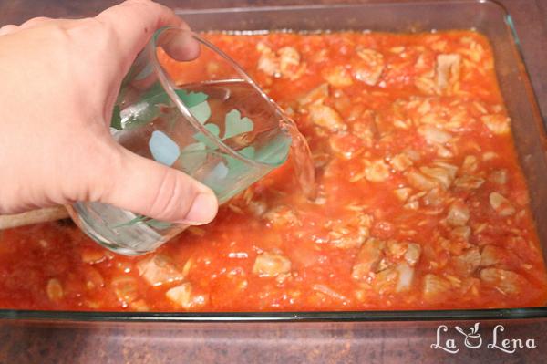 Giouvetsi Grecesc - carne la cuptor cu paste orzo și sos de roșii - Pas 8