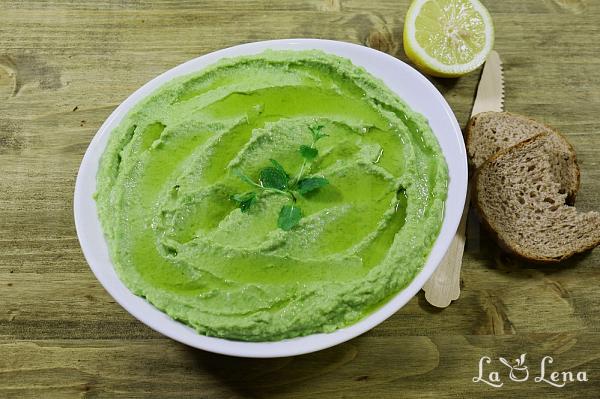 Hummus cu mazare verde si menta