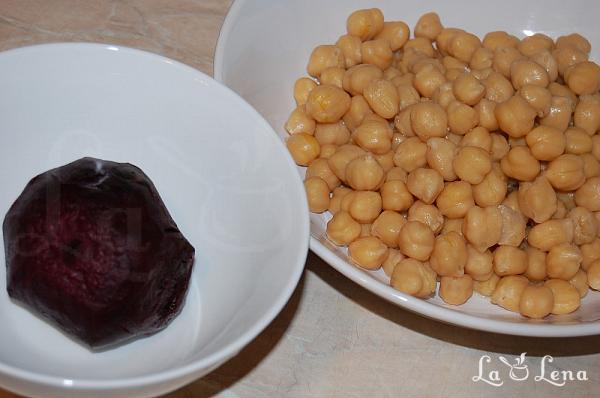 Hummus cu sfeclă roșie - Pas 1