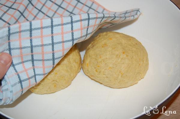 Milopitakia - biscuiți grecești umpluți cu mere, de post - Pas 10