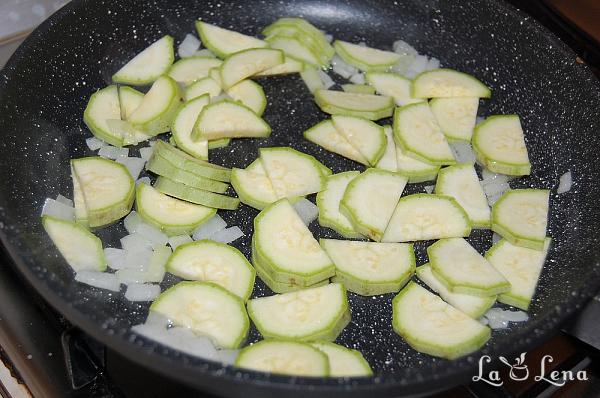 Omletă cu dovlecei - Pas 2