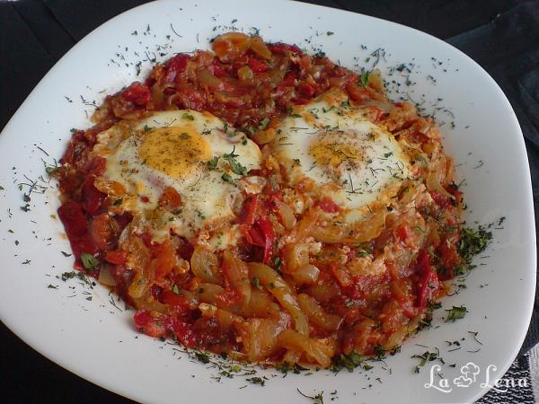 Ouă cu legume, în stil turcesc - Menemen