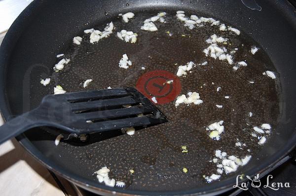 Pachețele de primăvară chinezești cu creveți și legume - Pas 2