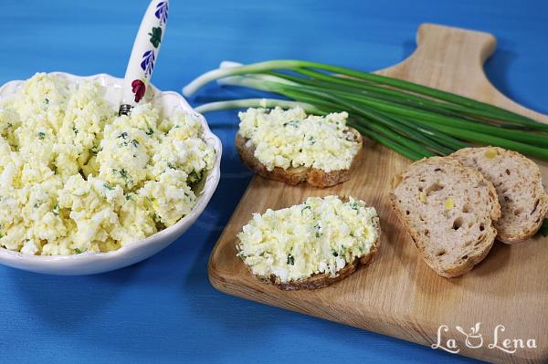 Pasta de oua cu branza si unt - Pas 5