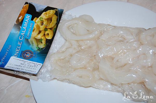Paste cu sos de roșii și calamari - Pas 1