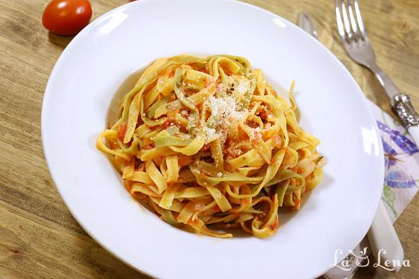Paste cu sos de roșii și calamari - Pas 13