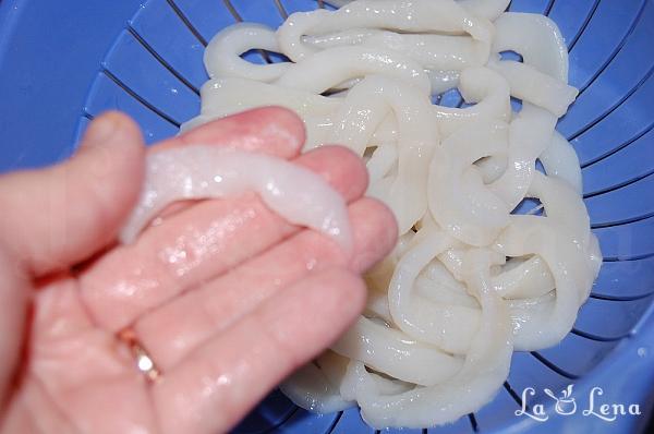 Paste cu sos de roșii și calamari - Pas 3