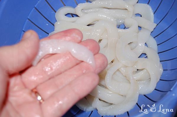 Paste cu sos de rosii si calamari - Pas 3