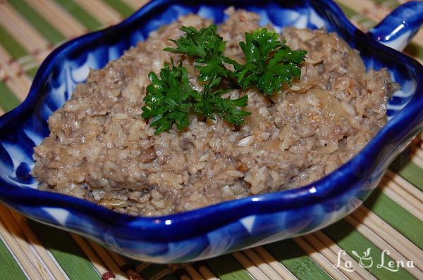 Pate de ciuperci cu sos de soia