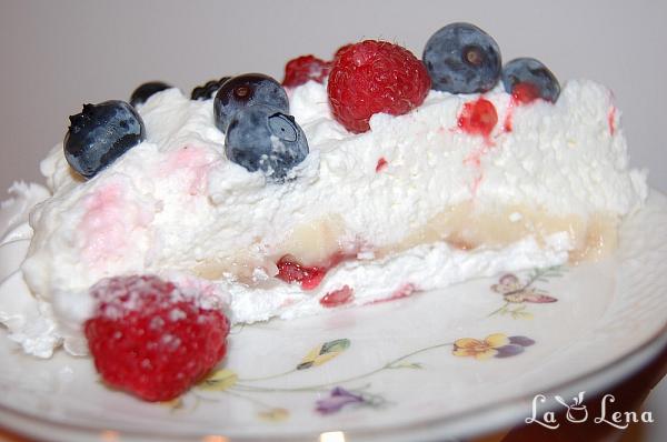 Pavlova cu fructe de pădure - Pas 15