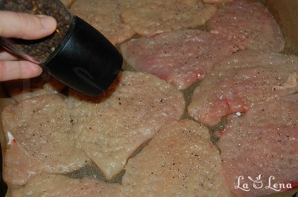 Piept de pui la cuptor, cu cașcaval și ceapă - Pas 6
