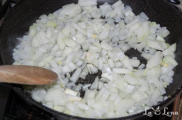 Pilaf țărănesc la cuptor, cu cartofi și pui - Pas 4