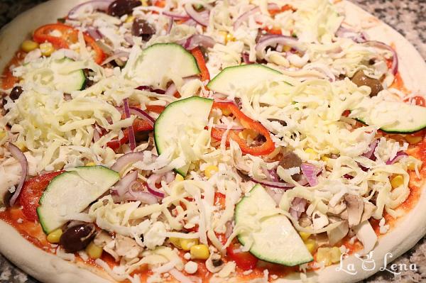Pizza Vegetariana, ca la pizzerie - Pas 7