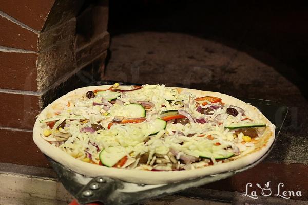 Pizza Vegetariană, ca la pizzerie - Pas 8