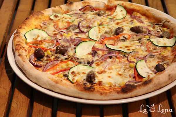 Pizza Vegetariana, ca la pizzerie - Pas 9
