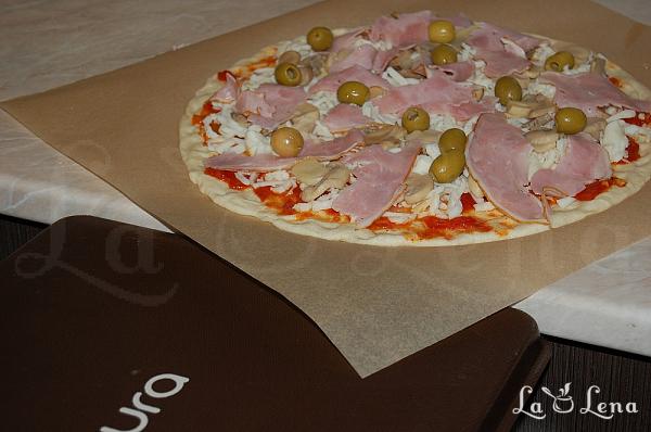 Pizza lui Gennaro, sau Pizza în stil italian - Pas 16