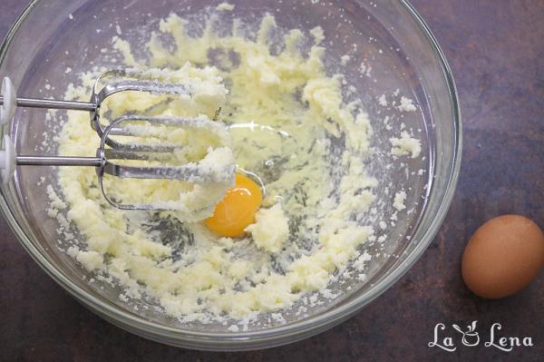 Prăjitură italiană cu ouă de ciocolată - Pas 2