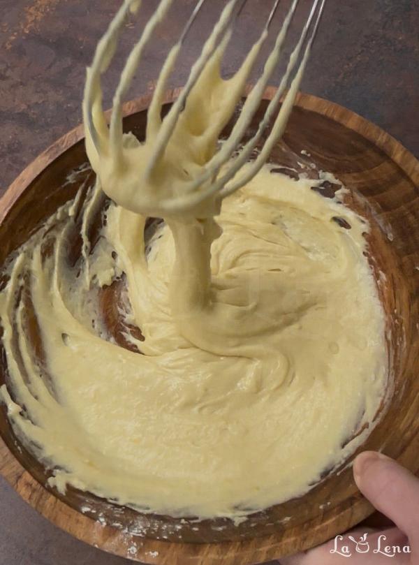 Prăjitură pufoasă cu mere, de post - Pas 3