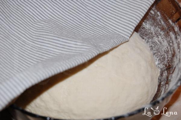 Pui la cuptor în "farfurie" de aluat - Pas 5