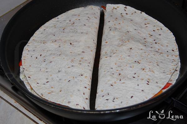 Quesadilla cu pui și legume - Pas 12