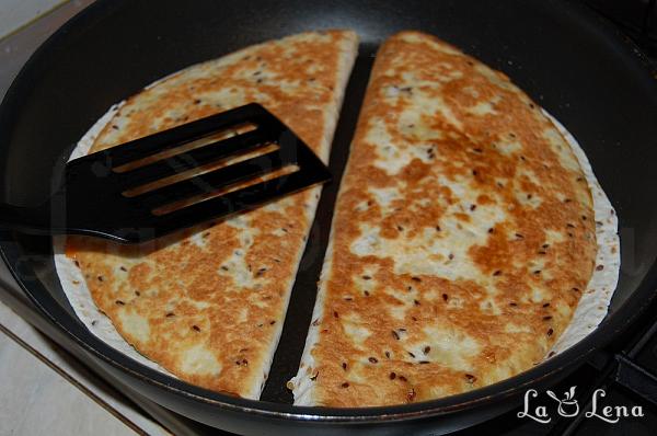 Quesadilla cu pui și legume - Pas 13