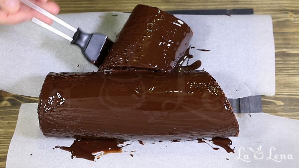 Ruladă cu ciocolată (Buche de Noel) - Pas 22