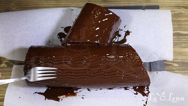 Ruladă cu ciocolată (Buche de Noel) - Pas 23