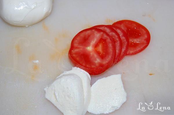 Salată Caprese - Pas 1
