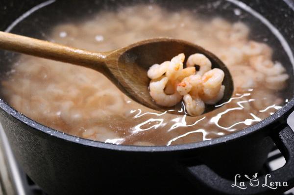 Salată de creveți suedeză, sau Skagenr&ouml;ra - Pas 2