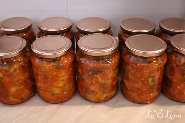 Salată de dovlecei marinați cu sos de ardei, la borcan - Pas 11