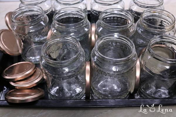 Salată de dovlecei marinați cu sos de ardei, la borcan - Pas 1