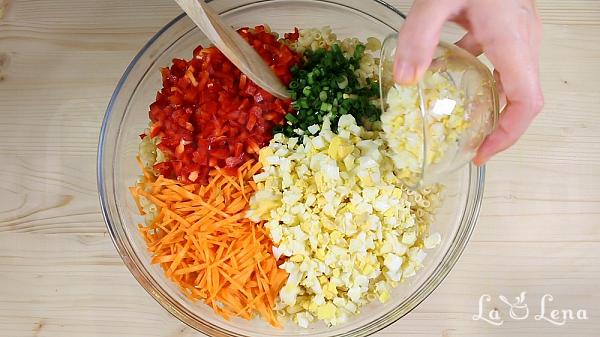 Salata de paste cu legume si sos de iaurt - Pas 5