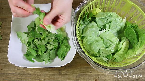 Salată verde cu mere și nuci - Pas 1