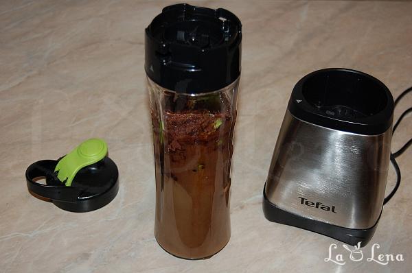 Smoothie cu avocado și ciocolată - Pas 8