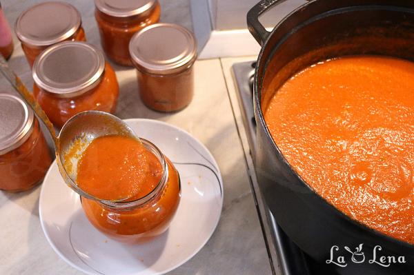 Sos din roșii de sezon, la borcan - Pas 16