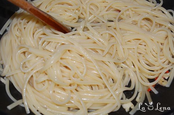 Spaghetti "Aglio, Olio e Peperoncino" - Pas 5