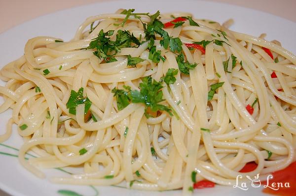 Spaghetti "Aglio, Olio e Peperoncino" - Pas 7