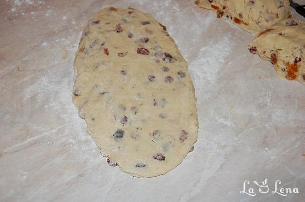Stollen rapid cu brânză - Pas 8