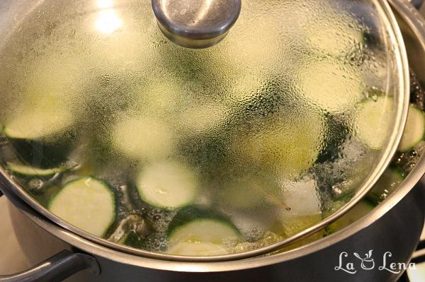 Supă cremă de dovlecei sau zucchini - Pas 6