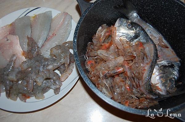 Supă cu fructe de mare, sau Zuppa di Pesce italiană - Pas 1