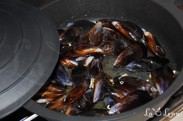 Supă cu fructe de mare, sau Zuppa di Pesce italiană - Pas 3