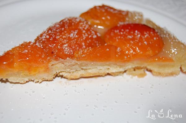 Tartă "Tatin" cu caise - Pas 10