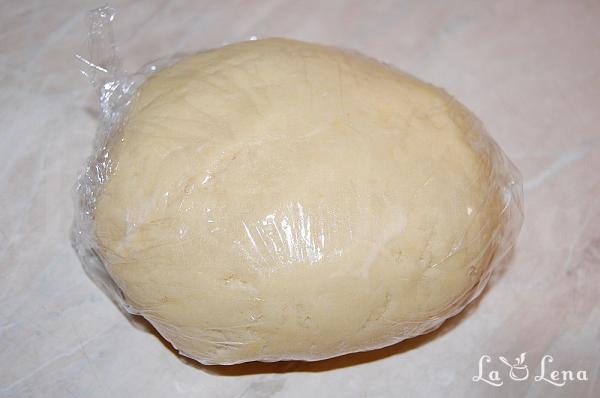 Tartă "Tatin" cu caise - Pas 3