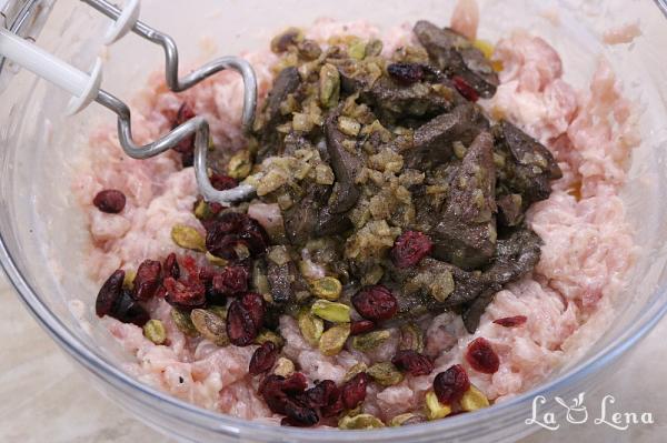 Terină de pui cu merișoare și fistic - Pas 7